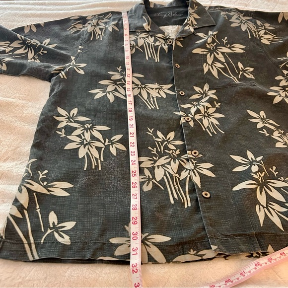 Tommy Bahama 100% Silk Mens Size X-Large Short Sleeve Hawaiian Shirt - Picture 11 of 11